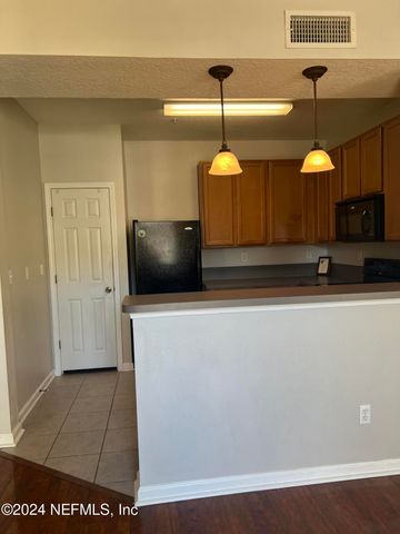 575 OAKLEAF PLANTATION Parkway, 808, Orange Park, FL 32065