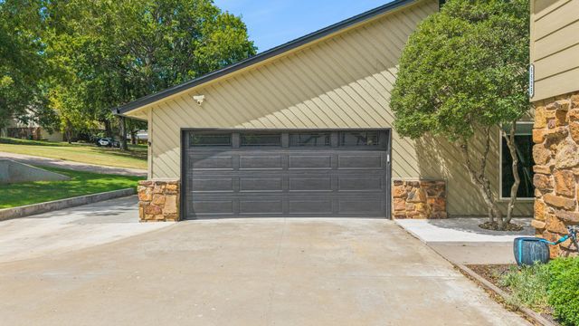 6525 S 221st East Avenue, Broken Arrow, OK 74014