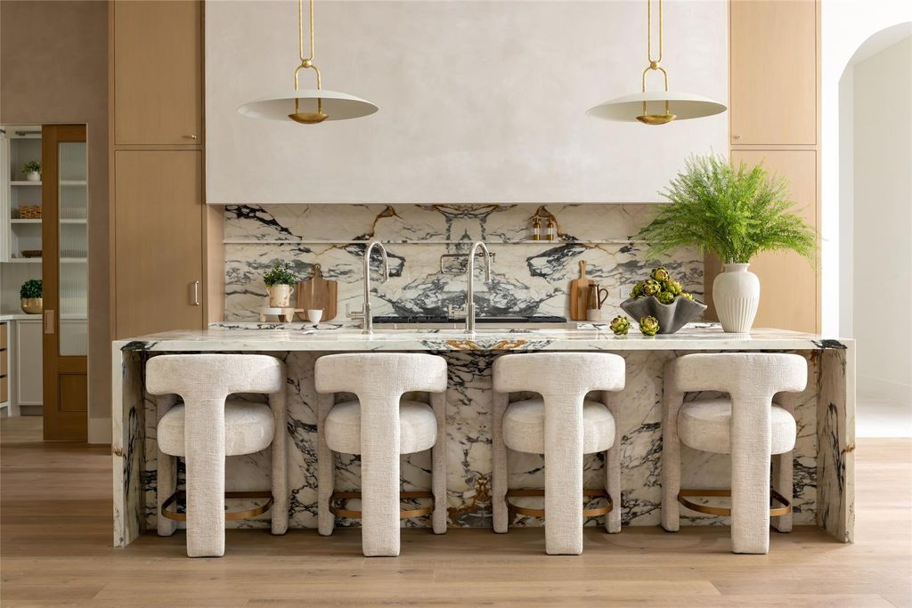 11606 Blalock Lane, Bunker Hill Village, TX 77024