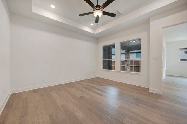 2085 Emerald Grove Drive, Arlington, TX 76005