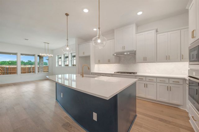 2085 Emerald Grove Drive, Arlington, TX 76005