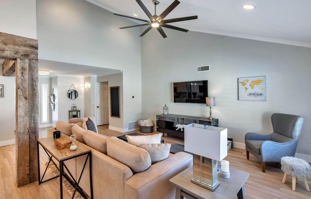 8108 E MORGAN Trail, Scottsdale, AZ 85258