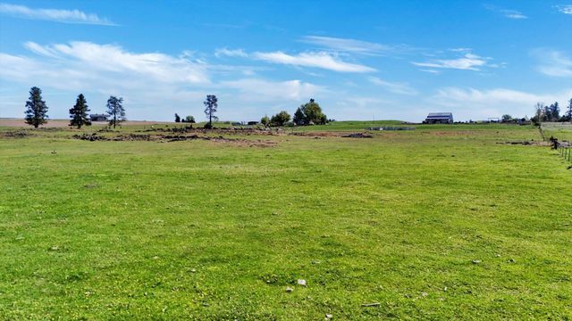 14414 S Stangland Rd, Cheney, WA 99004