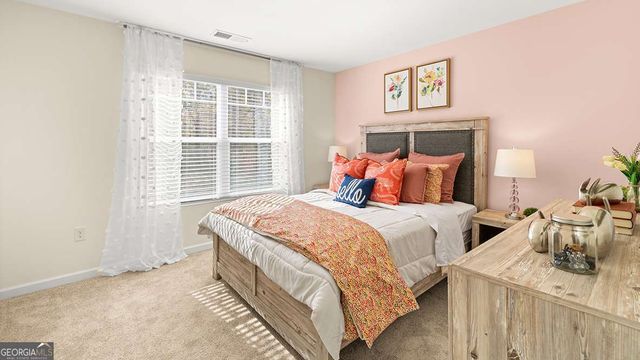 146 Oakchase Park Lane, Hampton, GA 30228