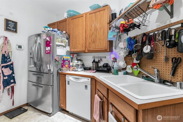 315 350th Street E, Roy, WA 98580