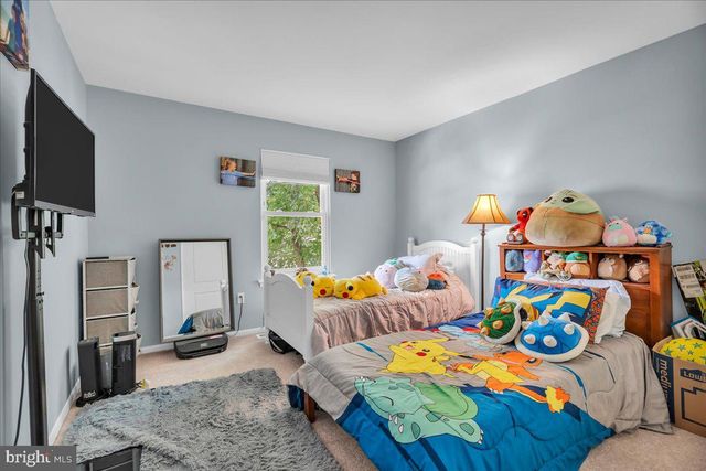 6 ADAM LN, Voorhees, NJ 08043