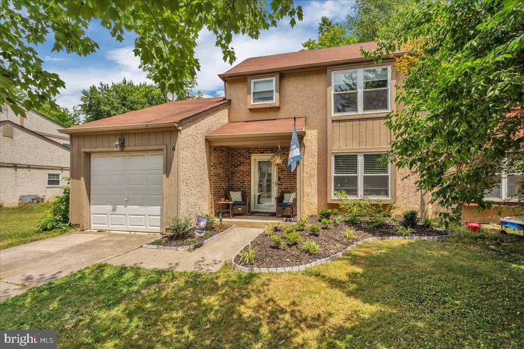 6 ADAM LN, Voorhees, NJ 08043