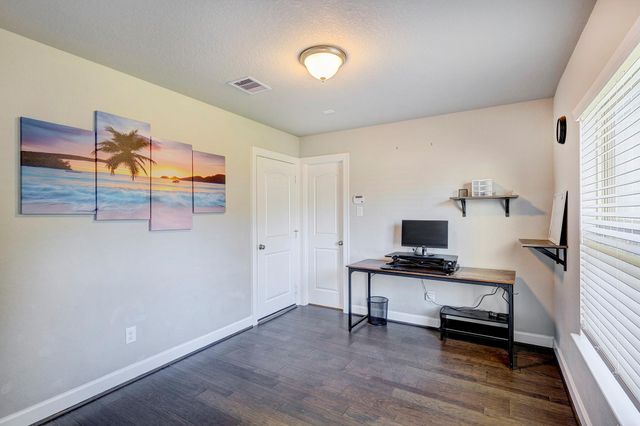 2113 Paul Quinn Street, Houston, TX 77091