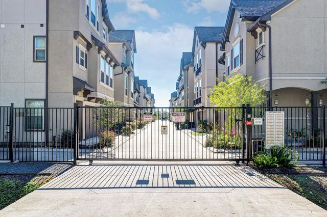 2113 Paul Quinn Street, Houston, TX 77091