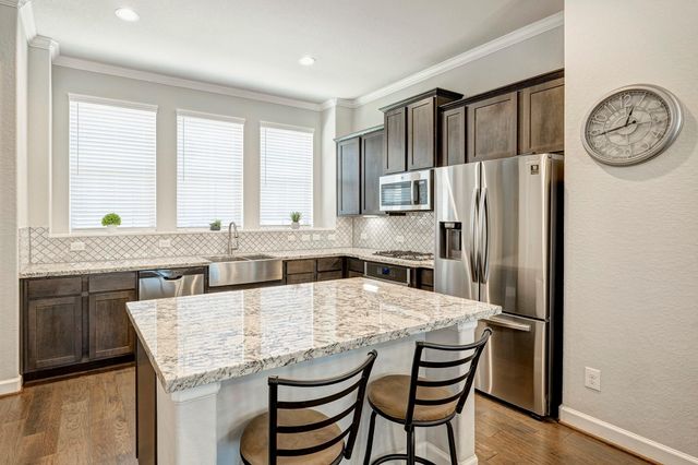 2113 Paul Quinn Street, Houston, TX 77091