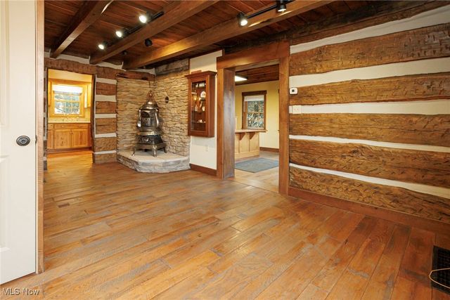 2100 Main Street, Winesburg, OH 44690