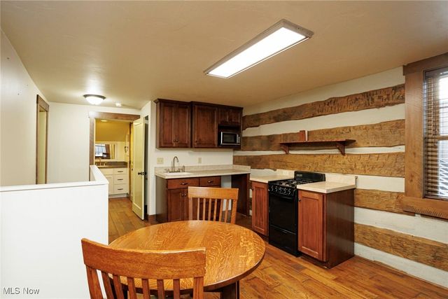 2100 Main Street, Winesburg, OH 44690