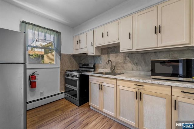 401-403 Essex Street, Hackensack, NJ 07601