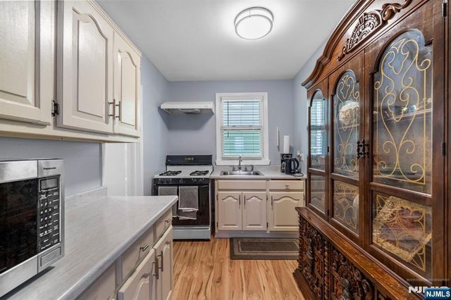 401-403 Essex Street, Hackensack, NJ 07601