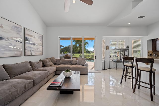 8738 Marlamoor Lane, Palm Beach Gardens, FL 33412