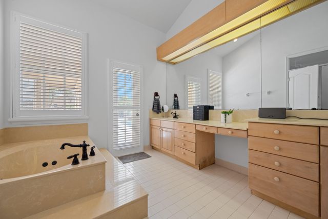 8738 Marlamoor Lane, Palm Beach Gardens, FL 33412