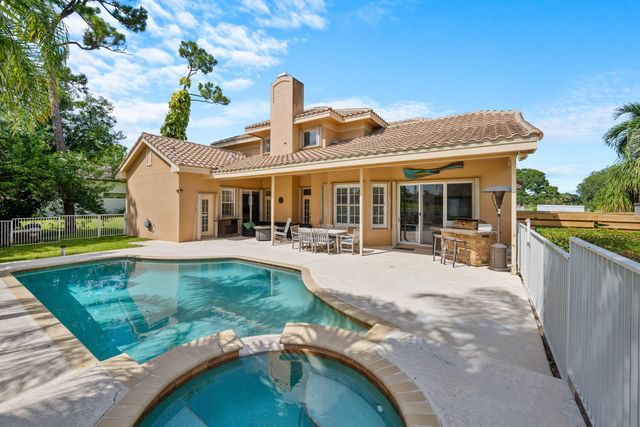 8738 Marlamoor Lane, Palm Beach Gardens, FL 33412