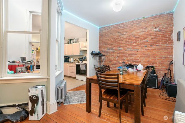 1051 N State Street, Bellingham, WA 98225