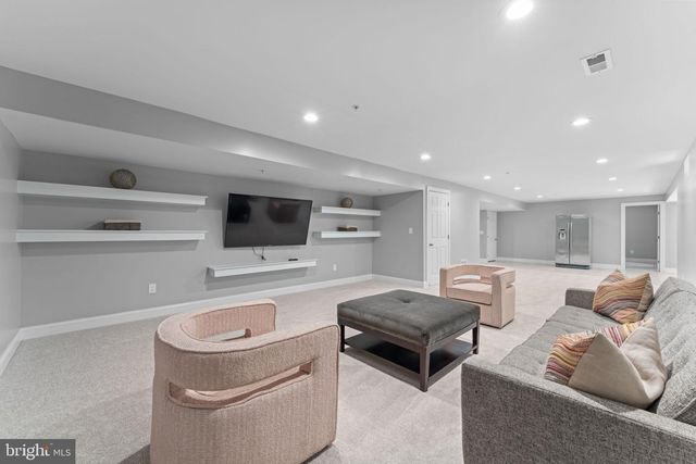 111 NOTLEY RD, Fort Washington, MD 20744
