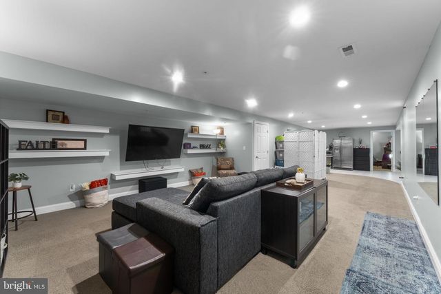 111 NOTLEY RD, Fort Washington, MD 20744