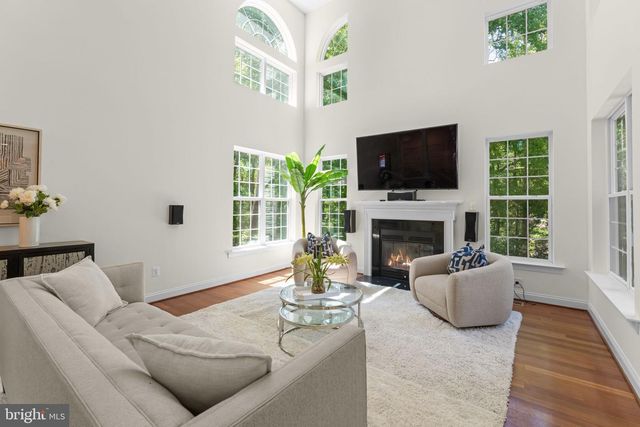 111 NOTLEY RD, Fort Washington, MD 20744