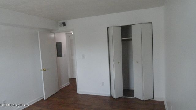 3503 Lodge Ln APT 307, Louisville, KY 40218