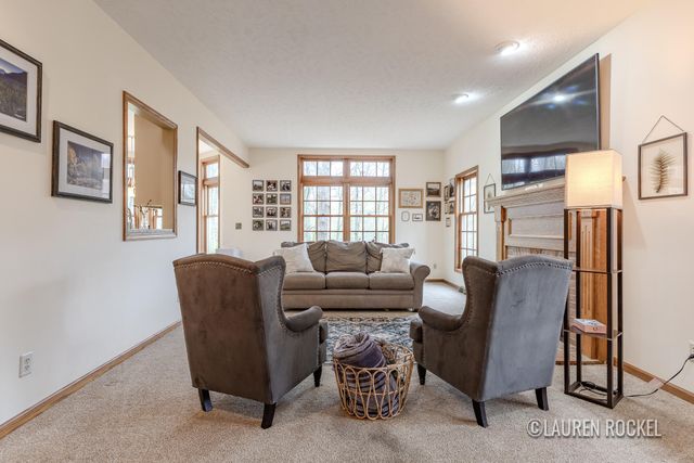 5535 Egypt Valley Avenue NE, Belmont, MI 49306