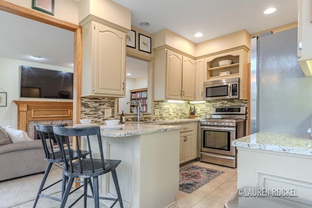 5535 Egypt Valley Avenue NE, Belmont, MI 49306
