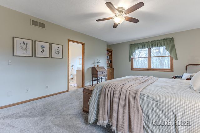 5535 Egypt Valley Avenue NE, Belmont, MI 49306