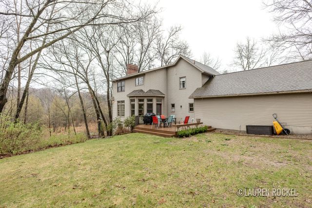 5535 Egypt Valley Avenue NE, Belmont, MI 49306