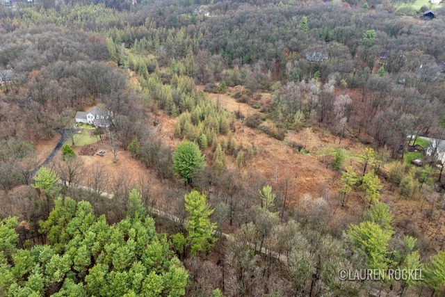 5535 Egypt Valley Avenue NE, Belmont, MI 49306