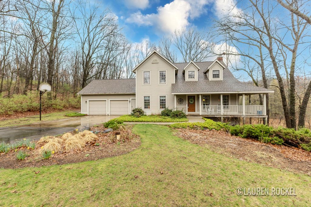 5535 Egypt Valley Avenue NE, Belmont, MI 49306