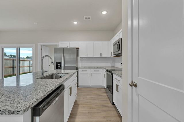 11709 W Scarlett Ct, Maize, KS 67101