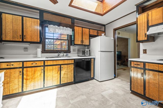 2103 Bideford Drive SW, Huntsville, AL 35803