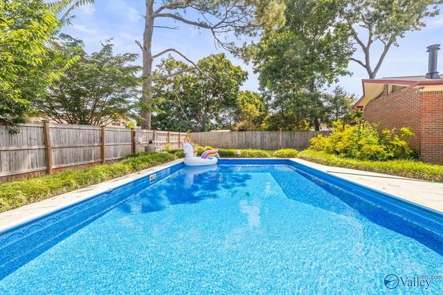 2103 Bideford Drive SW, Huntsville, AL 35803