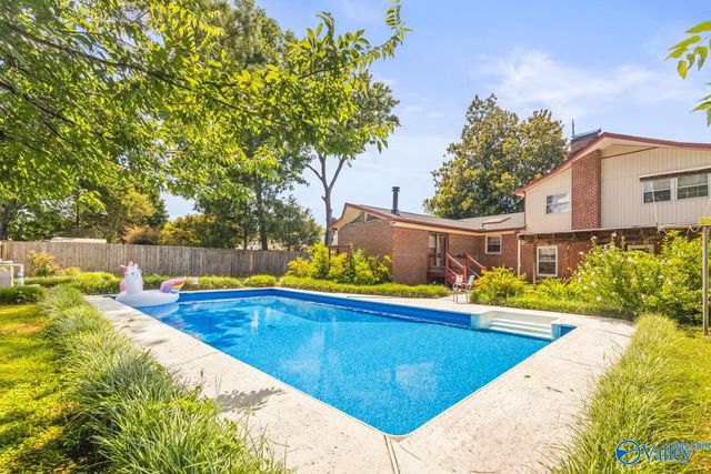 2103 Bideford Drive SW, Huntsville, AL 35803