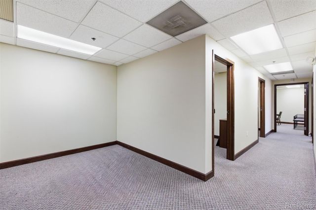 985 E Jefferson 100, Detroit, MI 48207