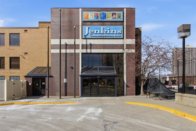 985 E Jefferson 100, Detroit, MI 48207