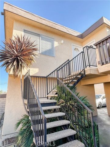 16701 Lynn Lane C, Huntington Beach, CA 92649