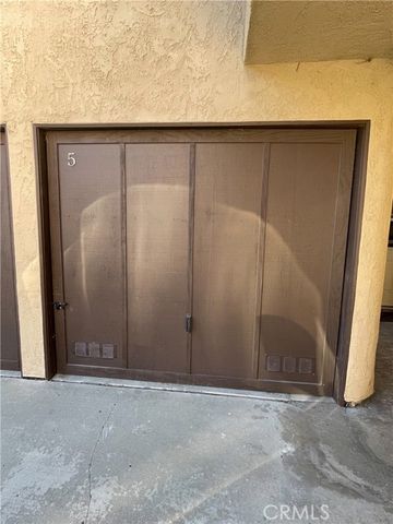 16701 Lynn Lane C, Huntington Beach, CA 92649