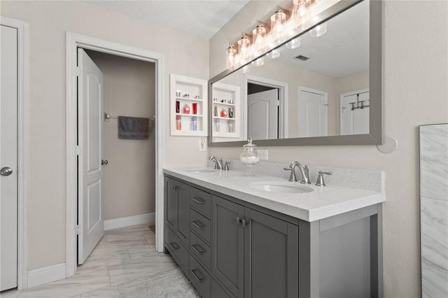 5824 FISH CROW PLACE, Land O Lakes, FL 34638