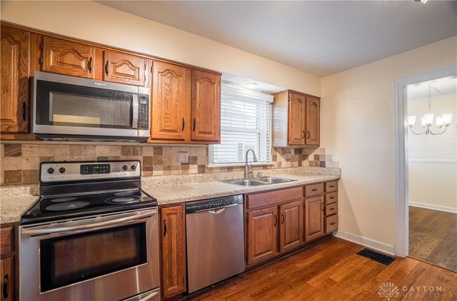 545 Monteray Avenue, Dayton, OH 45419
