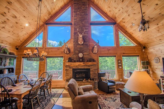 180 Antler Way, Morganton, GA 30560