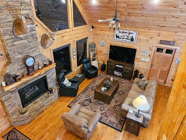 180 Antler Way, Morganton, GA 30560