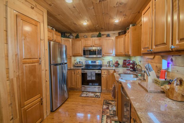 180 Antler Way, Morganton, GA 30560