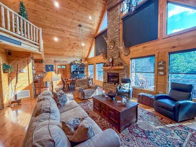 180 Antler Way, Morganton, GA 30560