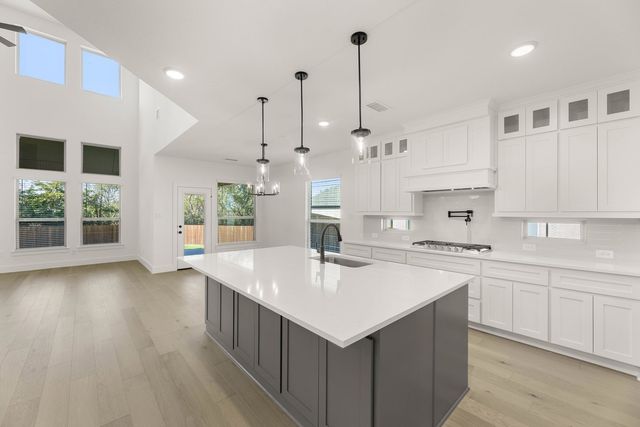 721 S Hidden Lakes Drive, Desoto, TX 75115