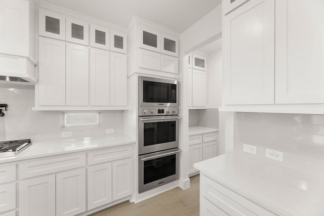 721 S Hidden Lakes Drive, Desoto, TX 75115