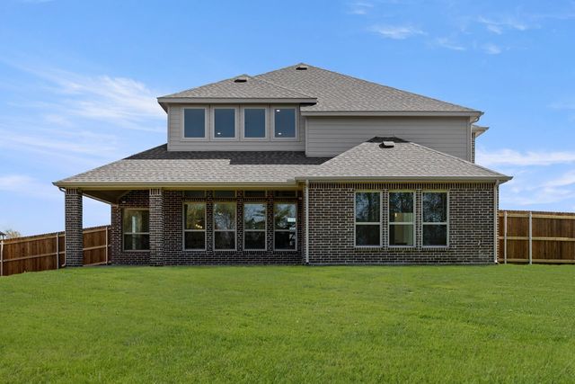 721 S Hidden Lakes Drive, Desoto, TX 75115