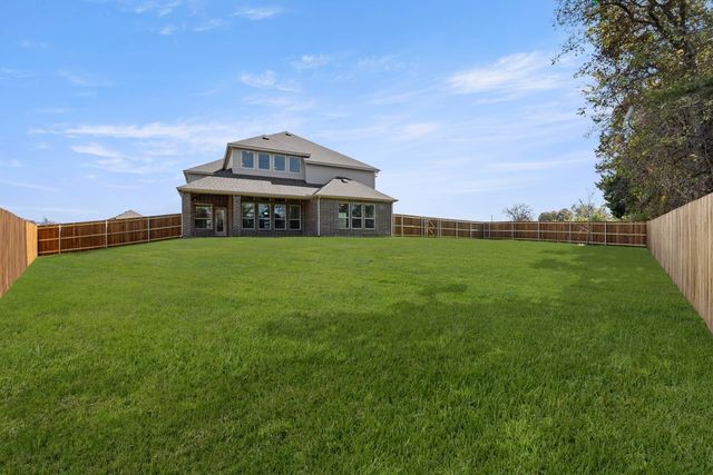 721 S Hidden Lakes Drive, Desoto, TX 75115